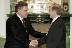 File:Vladimir Putin with Alexander Kwasniewski-1.jpg