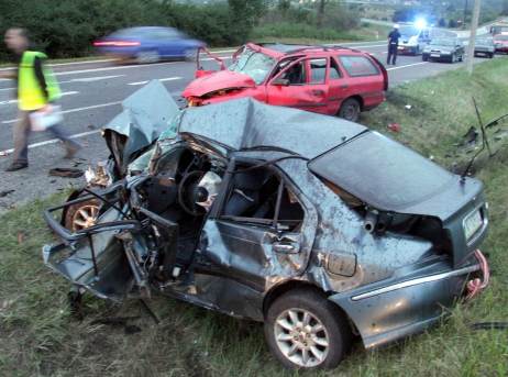 RAPORT: Zobacz, ile Polskę naprawdę kosztują wypadki drogowe, zdjęcie